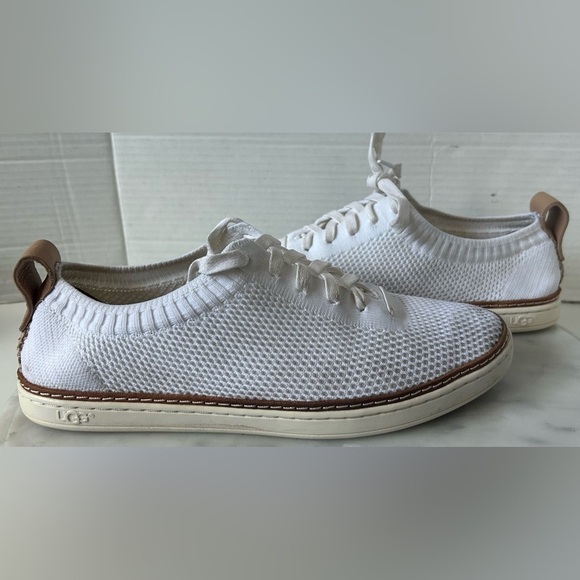 UGG SYDNEY MESH WHITE LACE UP SNEAKERS Sz. 9 - Picture 4 of 6